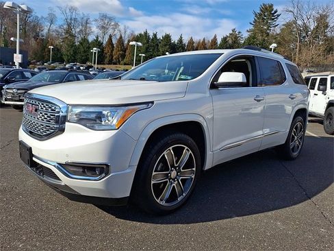 Used 2018 GMC Acadia Denali w/ Technology Package image 3