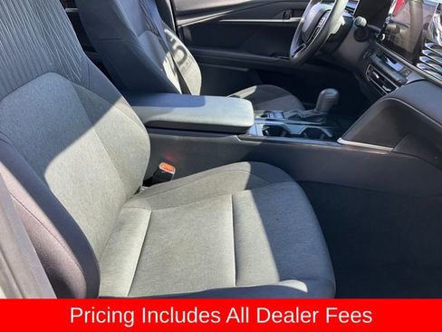 Used 2025 Toyota Camry LE FWD image 17