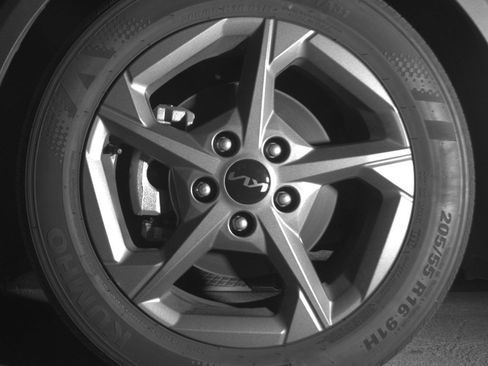 Used 2025 Kia K4 LXS image 12