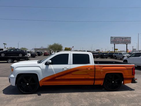 Used 2015 GMC Sierra 1500 SLE w/ SLE Value Package RWD image 4
