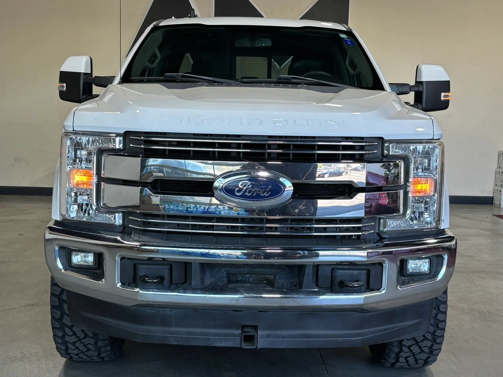 Used 2019 Ford F250 Lariat w/ Lariat Value Package AWD/4WD image 3