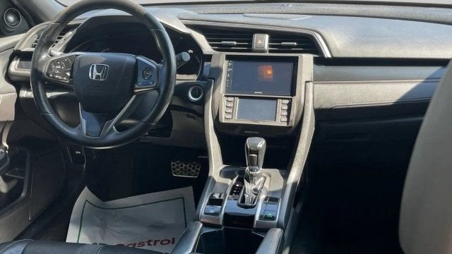 Used 2020 Honda Civic Sport Touring image 11