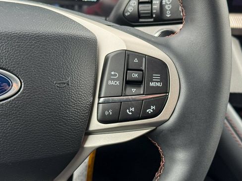 New 2026 Ford Explorer Active AWD/4WD image 27