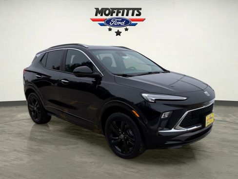 Used 2024 Buick Encore GX Sport Touring image 7