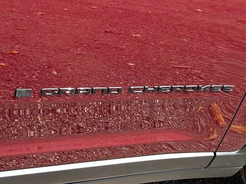 New 2025 Jeep Grand Cherokee Altitude image 15