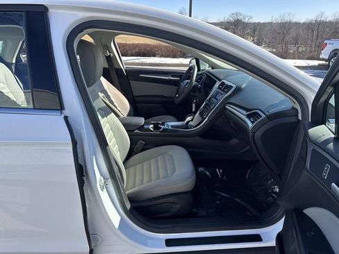 Used 2014 Ford Fusion S image 11
