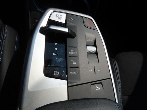 New 2026 BMW X2 xDrive28i w/ Technology Package image 32