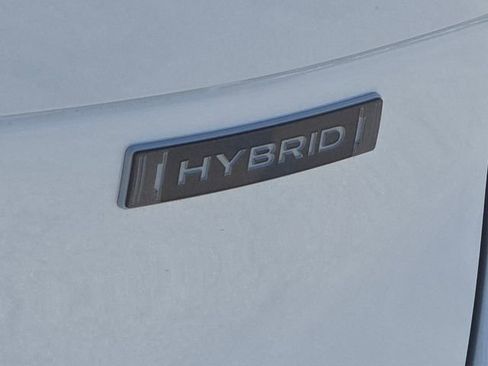 Certified 2025 Subaru Forester Touring AWD/4WD image 9