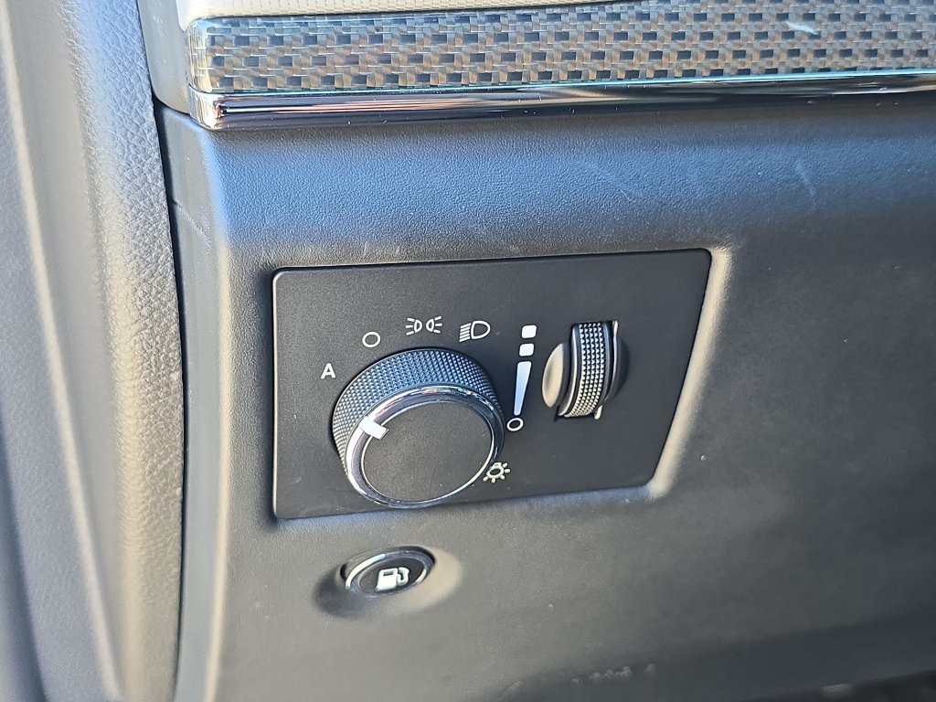 Used 2018 Jeep Grand Cherokee Trackhawk AWD/4WD image 33