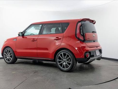 Used 2018 Kia Soul ! w/ Tech Package FWD image 6