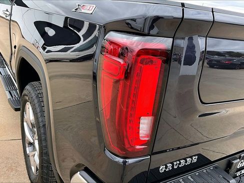New 2026 GMC Sierra 1500 SLT image 36