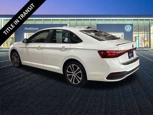 Used 2026 Volkswagen Jetta Sport FWD image 3