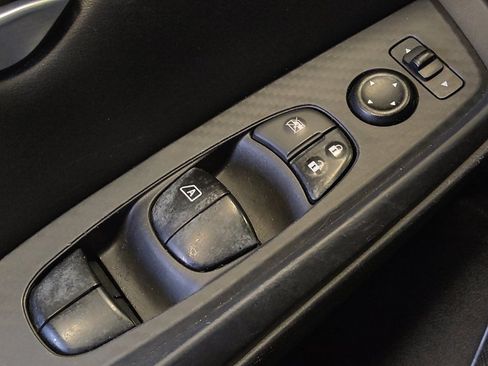 Used 2020 Nissan Sentra S w/ Lighting Package FWD image 27