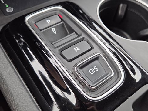 Used 2024 Honda Pilot Touring image 35