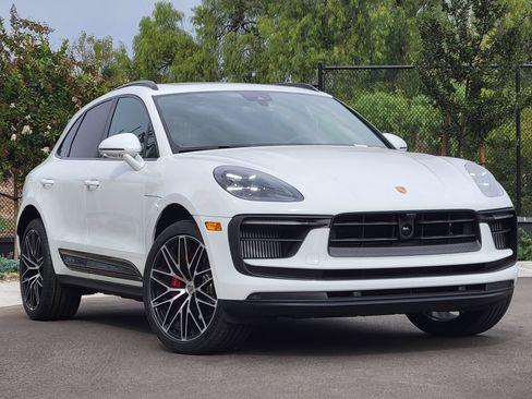 New 2025 Porsche Macan S AWD/4WD image 9