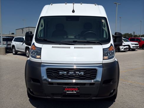 Used 2022 RAM ProMaster 2500 FWD image 3