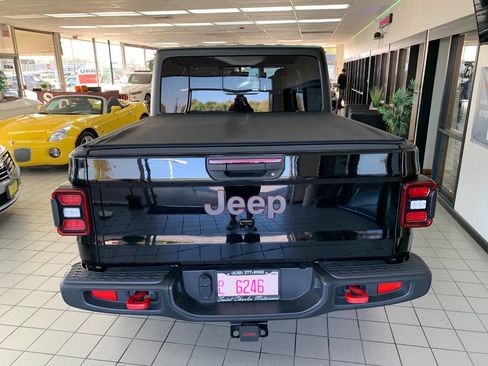 Used 2022 Jeep Gladiator Rubicon w/ LED Lighting Group image 6