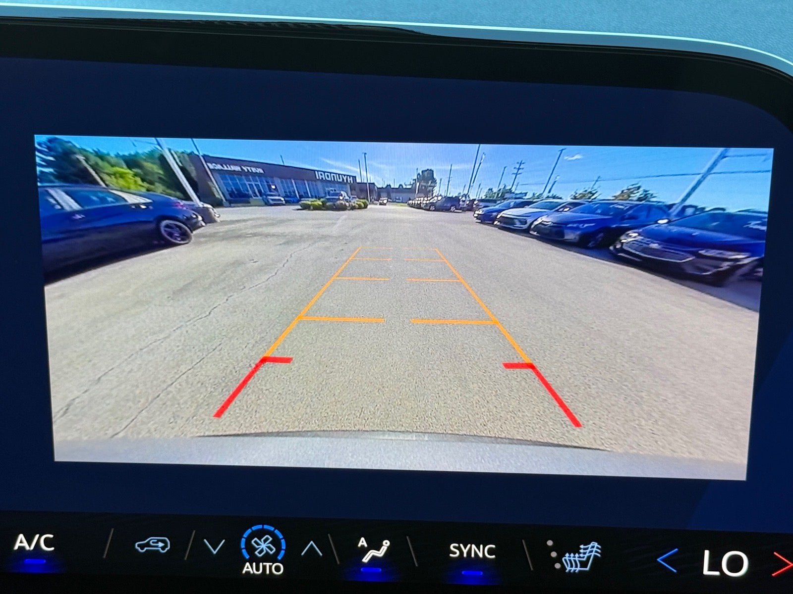 Used 2026 Chevrolet Traverse LT FWD image 28