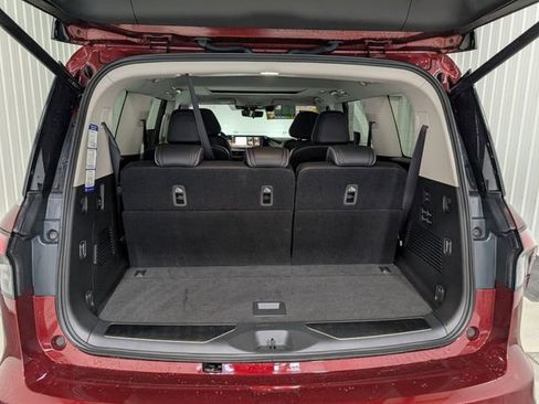 Used 2025 INFINITI QX80 Sensory AWD/4WD image 26