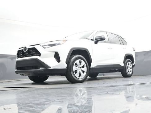 Used 2025 Toyota RAV4 LE FWD image 37