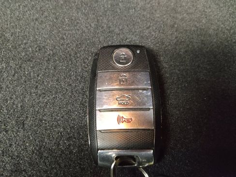 Used 2019 Kia Optima S FWD image 32