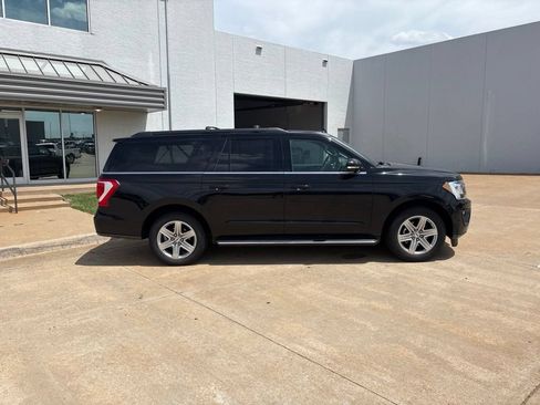 Used 2019 Ford Expedition Max XLT w/ Equipment Group 202A AWD/4WD image 4