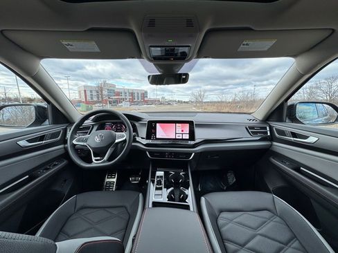 New 2026 Volkswagen Atlas Peak Edition AWD/4WD image 14
