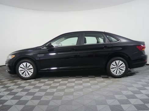 Used 2019 Volkswagen Jetta S w/ Driver Assistance Package FWD image 6