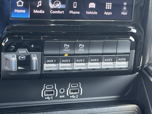 Used 2025 RAM 1500 RHO AWD/4WD image 30
