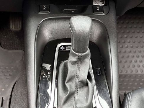 Certified 2025 Toyota Corolla XSE FWD image 21