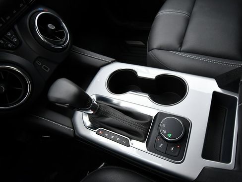 Used 2024 Chevrolet Blazer LT w/ Redline Edition FWD image 28