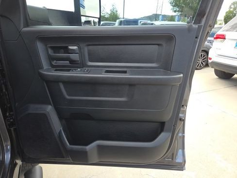 Used 2015 RAM 3500 Tradesman w/ Chrome Appearance Group RWD image 23