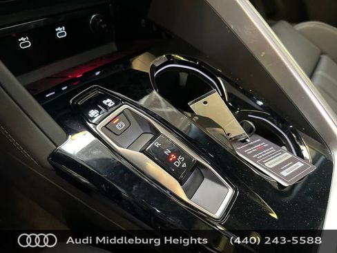Used 2025 Audi Q5 Premium AWD/4WD image 28