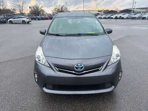 Used 2012 Toyota Prius V image 8