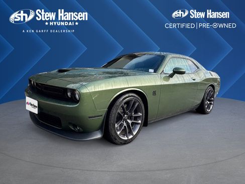 Used 2022 Dodge Challenger R/T Scat Pack image 1