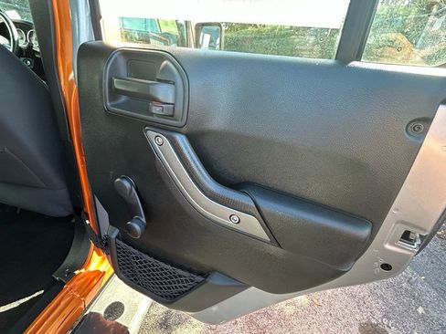 Certified 2017 Jeep Wrangler Unlimited Sport w/ Connectivity Group image 29