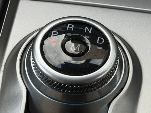 Used 2020 Ford Explorer XLT image 17