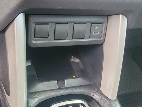 Used 2024 Toyota Corolla Cross LE FWD image 14