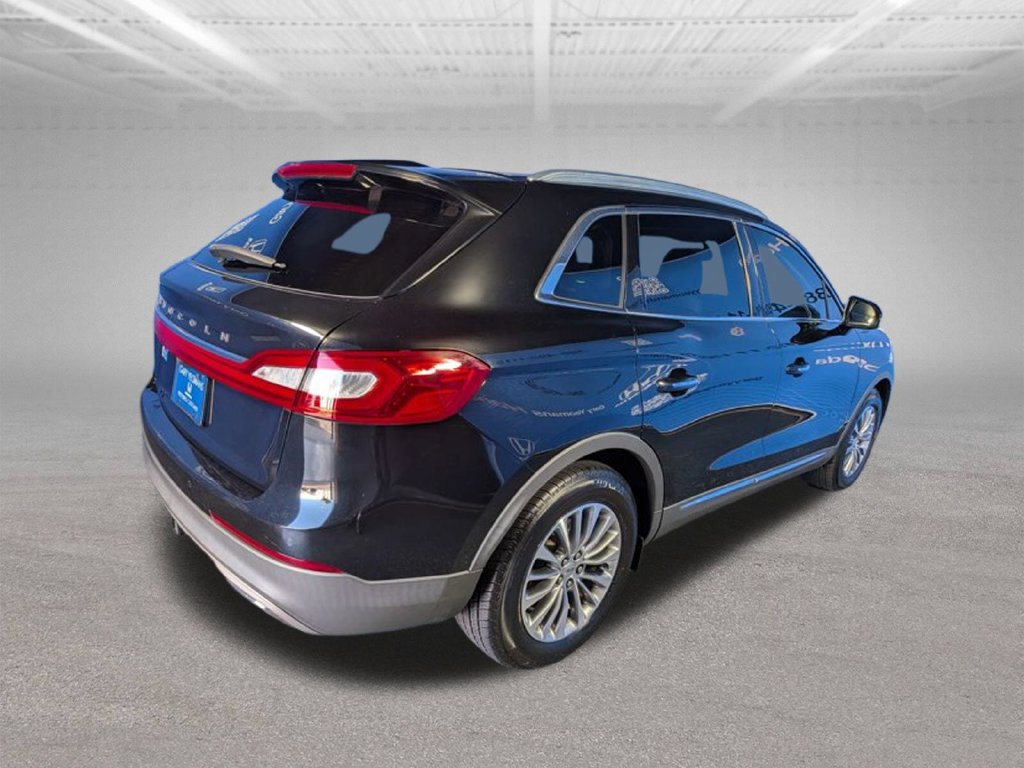 Used 2017 Lincoln MKX Select w/ Select Plus Package FWD image 5