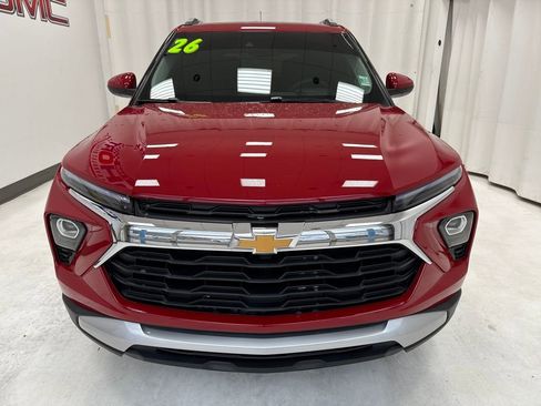 Used 2026 Chevrolet TrailBlazer LT image 2