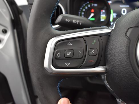 Used 2024 Jeep Wrangler High Altitude AWD/4WD image 6