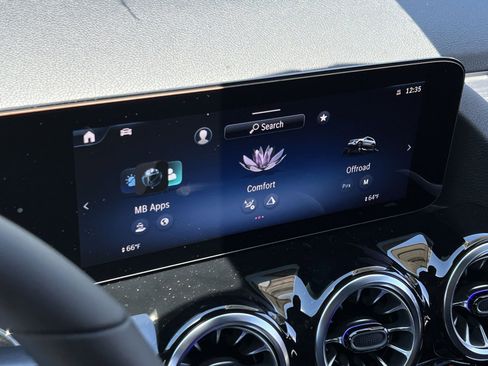 New 2026 Mercedes-Benz GLA 250 4MATIC image 25