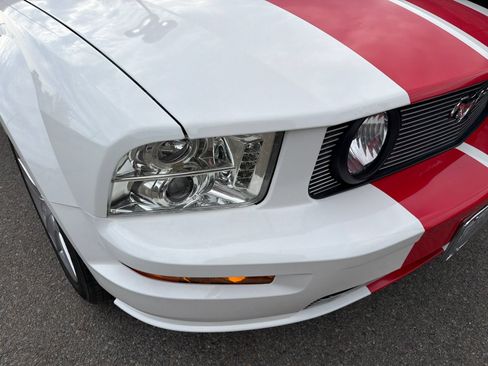 Used 2008 Ford Mustang GT Premium RWD image 3