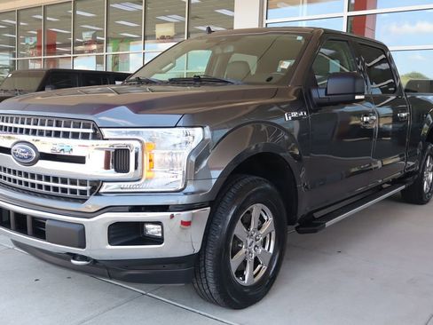 Used 2020 Ford F150 XLT w/ Equipment Group 302A Luxury AWD/4WD image 3