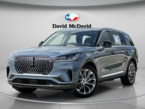 New 2025 Lincoln Aviator Reserve w/ Illumination Package RWD image 2