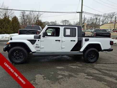 Used 2022 Jeep Gladiator Sport image 6
