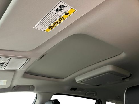 New 2026 Honda Odyssey Touring image 22