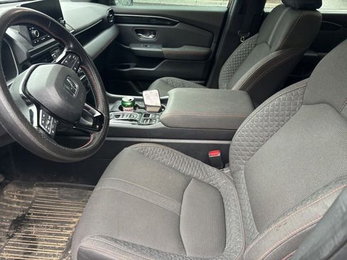 Certified 2023 Honda Pilot Sport image 16