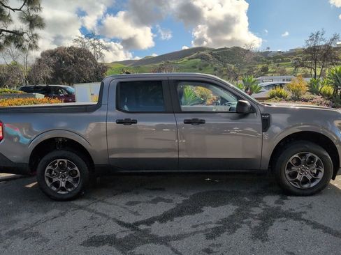 Used 2023 Ford Maverick XLT image 4
