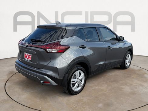Used 2025 Nissan Kicks Play S image 12